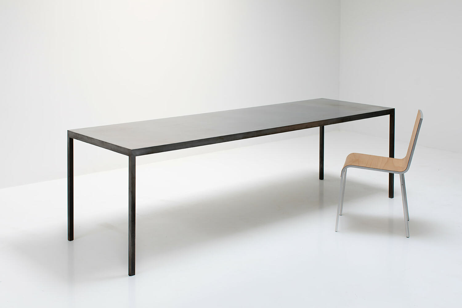 Maarten van Severen ST93 table 